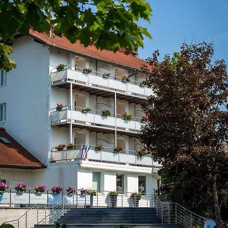 Hotel Bellevue 3*
