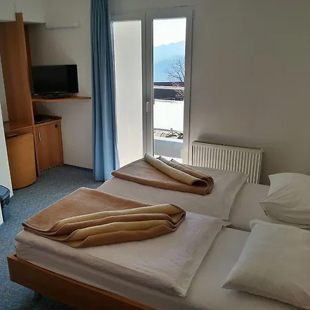 ホテル Bellevue 3*